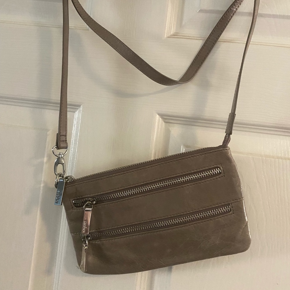 Hobo crossbody/wristlet